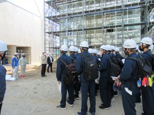 村本広報委員長の挨拶