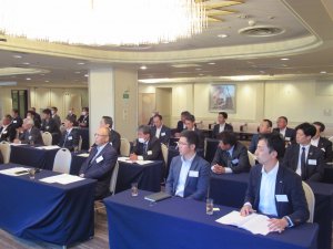 総会の様子