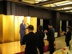 柿本理事の閉会挨拶