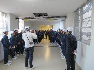 向陽高等学校現場内見学の様子