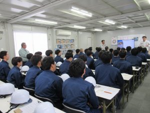 村本広報委員長の挨拶